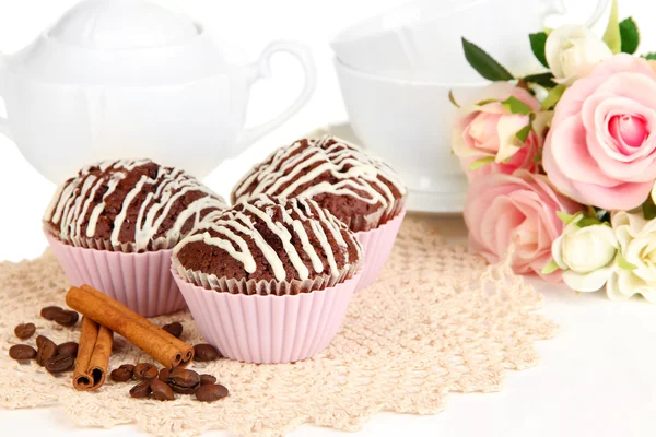 Sweet chocolate cupcakes close up — Stock Photo, Image