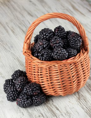 hasır sepet tablo yakın tarih içinde tatlı böğürtlen