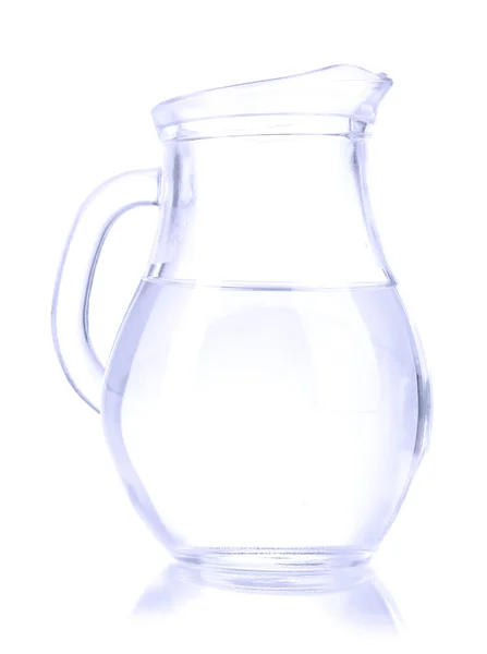 Pichet en verre d'eau isolé sur blanc — Photo