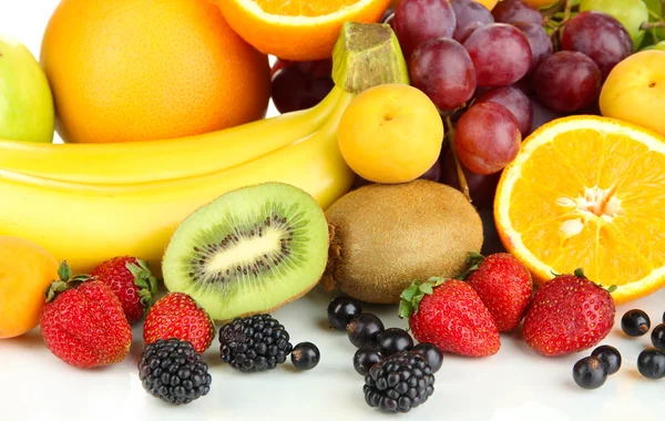 Frutas y bayas frescas de cerca — Foto de Stock