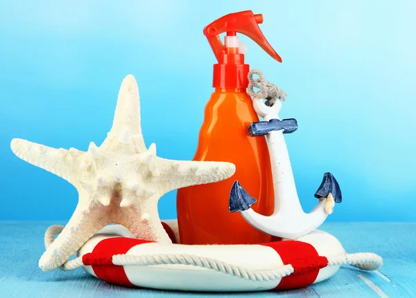 Beach items on beach background — Stock Photo, Image