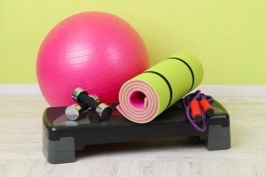 fitness salonunda için farklı araçlar