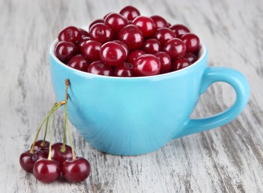 tatlı kiraz Kupası tablo yakın çekim üzerinde