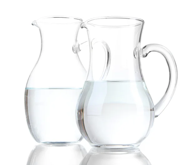 Broches en verre d'eau isolées sur blanc — Photo