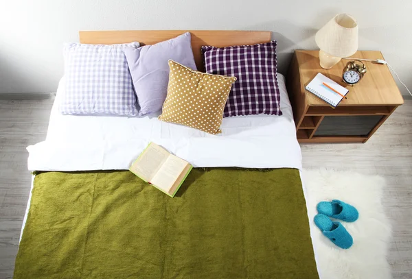 Bed in room top view close-up — Stock Photo, Image