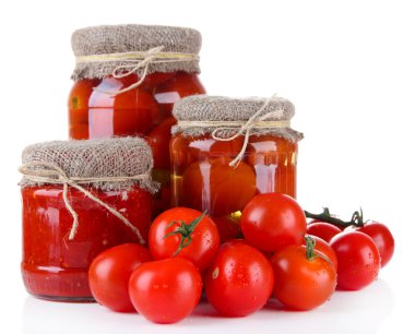 beyaz izole lezzetli konserve ve taze domates