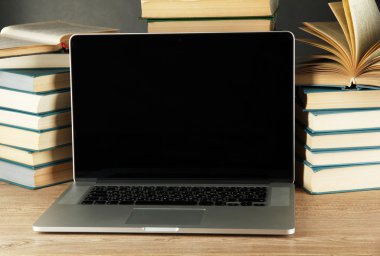 kitapların arka plan üstünde defter