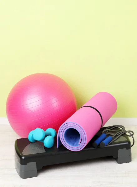 Different tools for fitness in room — Stock Photo, Image