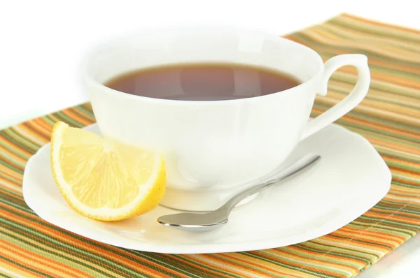 Taza de té con limón de cerca — Foto de Stock