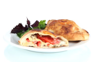 Pizza calzone tablo üzerinde beyaz izole