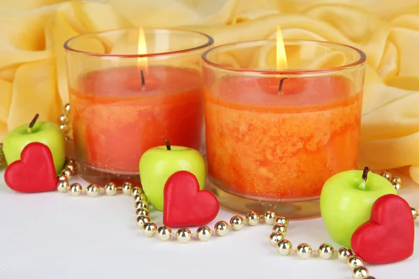 Romantische brandende kaarsen close-up — Stockfoto