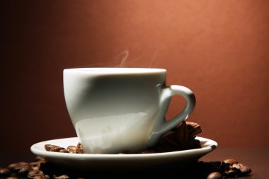 kahve tablo, kahverengi zemin üzerinde fasulye ile