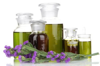 ilaç şişeleri üzerinde beyaz izole