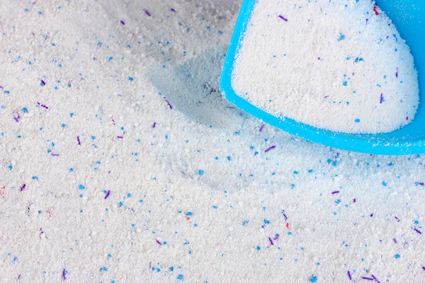 Lavagem em pó em recipiente azul close-up — Fotografia de Stock