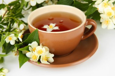 Yasemin, üzerinde beyaz izole ile çay