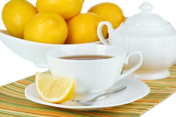 Šálek čaje s citrónem zblízka — Stock fotografie