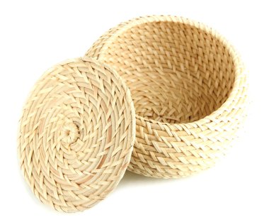 beyaz izole kapaklı hasır sepet