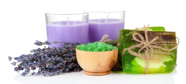 sabun ve üzerinde beyaz izole taze lavanta Lavanta Mum