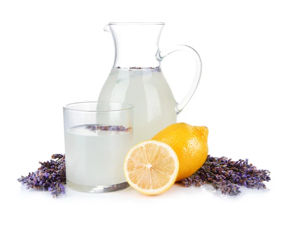 Lavanta limonata, üzerinde beyaz izole — Stok fotoğraf