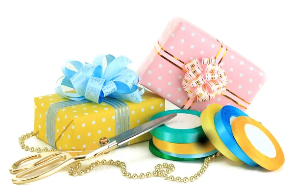 hediye tatil hediye üzerinde beyaz izole kaydırma bantları