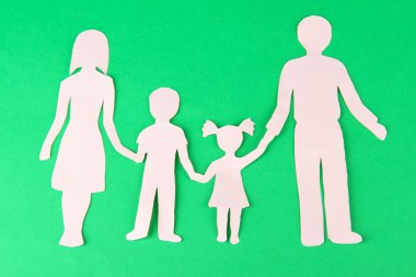 kağıt parlak zemin üzerine bir aileden