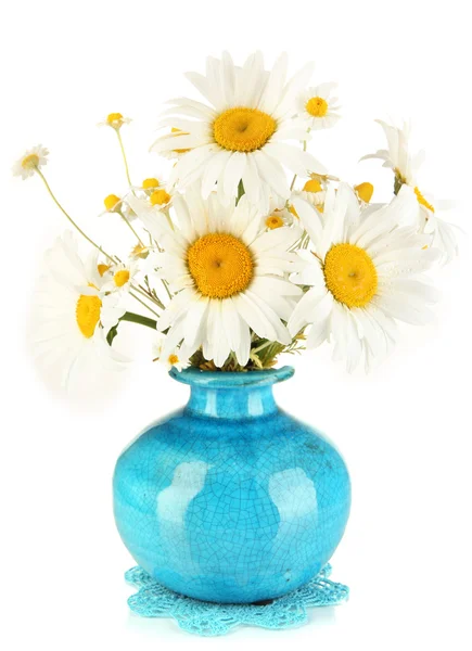 Beautiful bouquet chamomiles in vase isolated on white — Stock Photo, Image