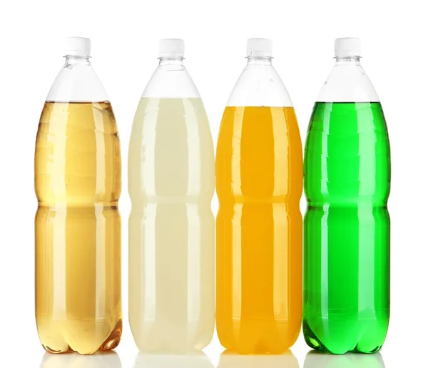 Assortimento di bottiglie con gustose bevande, isolate su bianco — Foto Stock