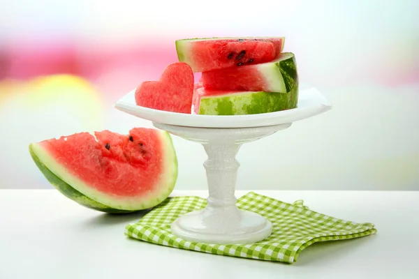 Frische reife Wassermelone auf Teller — Stockfoto
