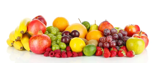 Frutos diferentes isolados em branco — Fotografia de Stock