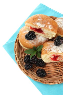 çilek, beyaz izole ile lezzetli börekler