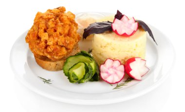 tavuk kiev ve plaka üzerinde beyaz izole, patates püresi