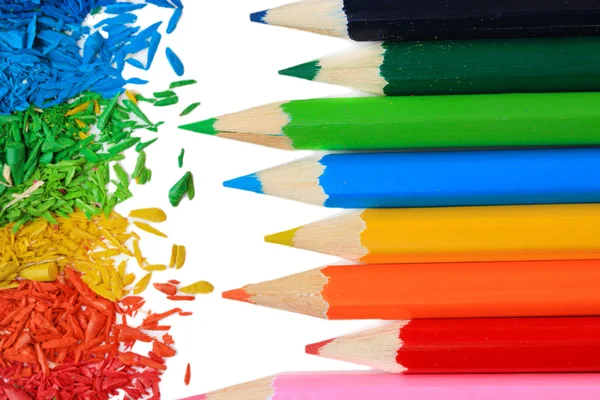 Kolorowe ołówki z ostrzenia wióry, z bliska — Zdjęcie stockowe