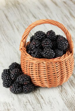 hasır sepet tablo yakın tarih içinde tatlı böğürtlen