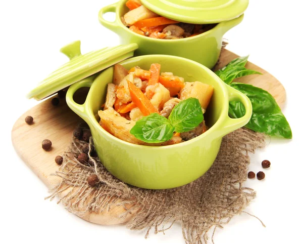 Homemade beef stir fry with vegetables in color pans, isolated on white — Stock Photo, Image