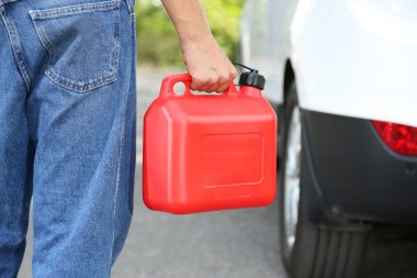 adam işleme yakıt tankı