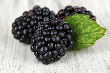 tatlı Blackberry'li üzerinde tablo yakın çekim