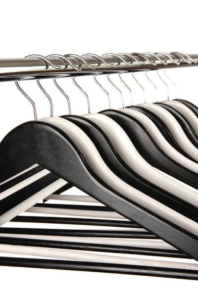 Černé a bílé oblečení ramínka izolované na bílém — Stock fotografie