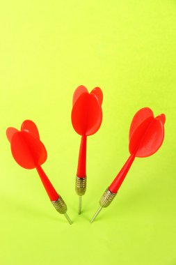 yeşil renkli Dart