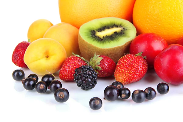 Fresh fruits and berries isolated on white — Stock Photo, Image