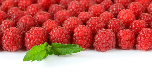Ripe sweet raspberries isolated on white — Stock Photo, Image