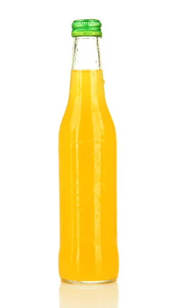 Butelka z smaczny napój, na białym tle — Zdjęcie stockowe