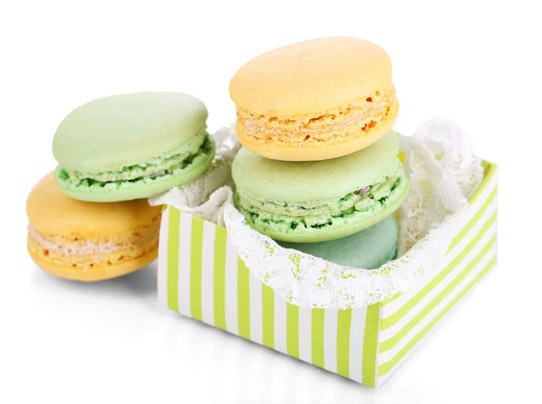 Mild macaroons isolerad på vit — Stockfoto