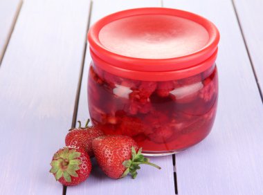 ev yapımı berry reçel ahşap tablo