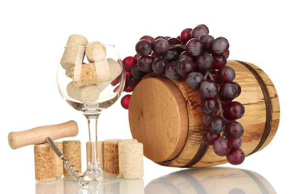 Vin et bouchons isolés sur blanc — Photo