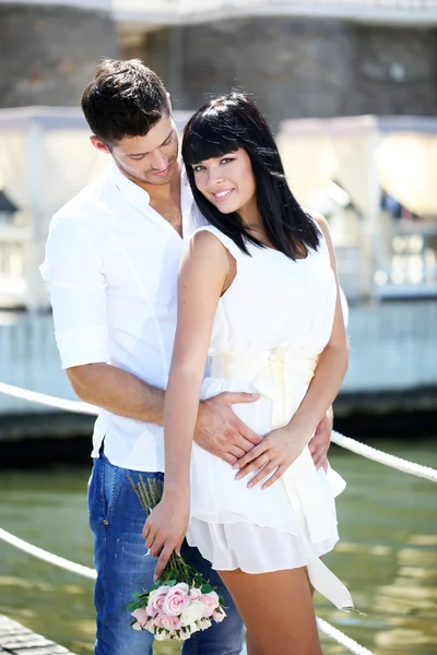 Beautiful young romantic couple — Stock Photo, Image