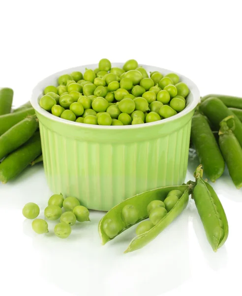 Sweet green peas in bowl isolated on white — Stock Photo, Image