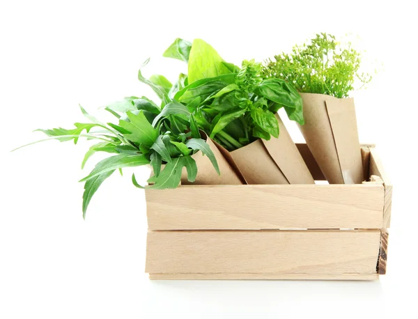 Ervas frescas em caixa de madeira, isoladas sobre branco — Fotografia de Stock