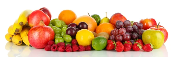 Différents fruits isolés sur blanc — Photo