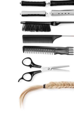 profesyonel kuaför araçları üzerinde beyaz izole