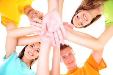 mutlu bir grup üzerinde beyaz izole güzel genç insan
